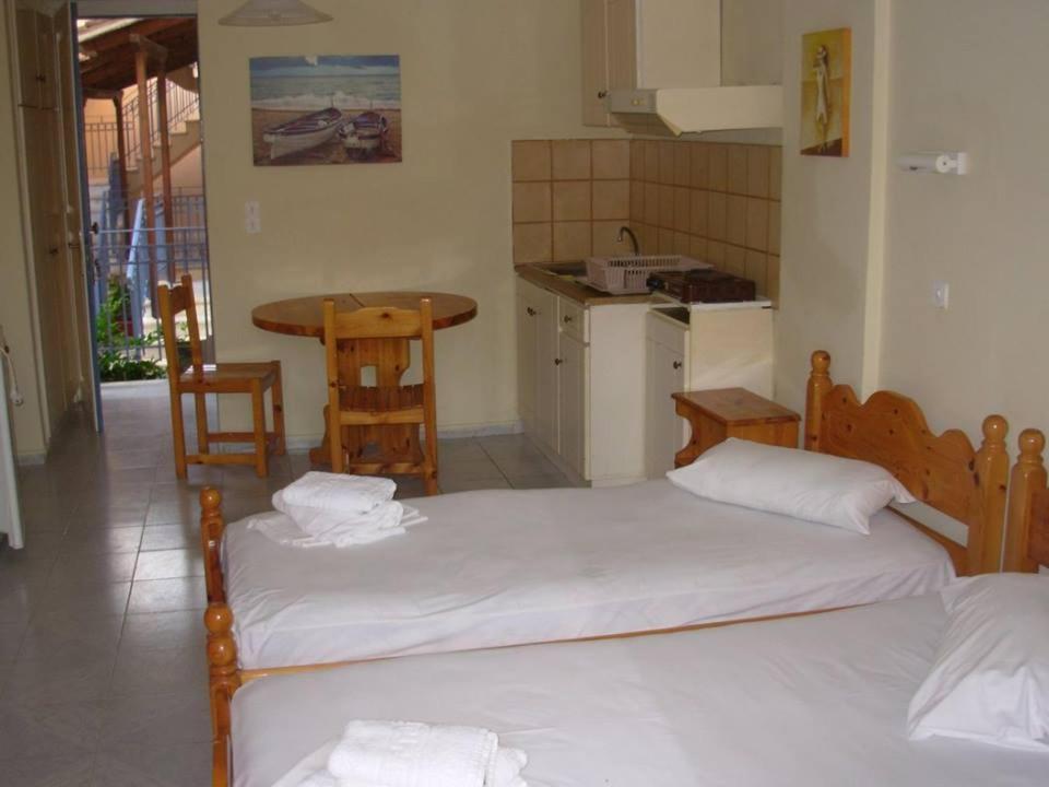 Louisa Studios Poros  Exterior foto